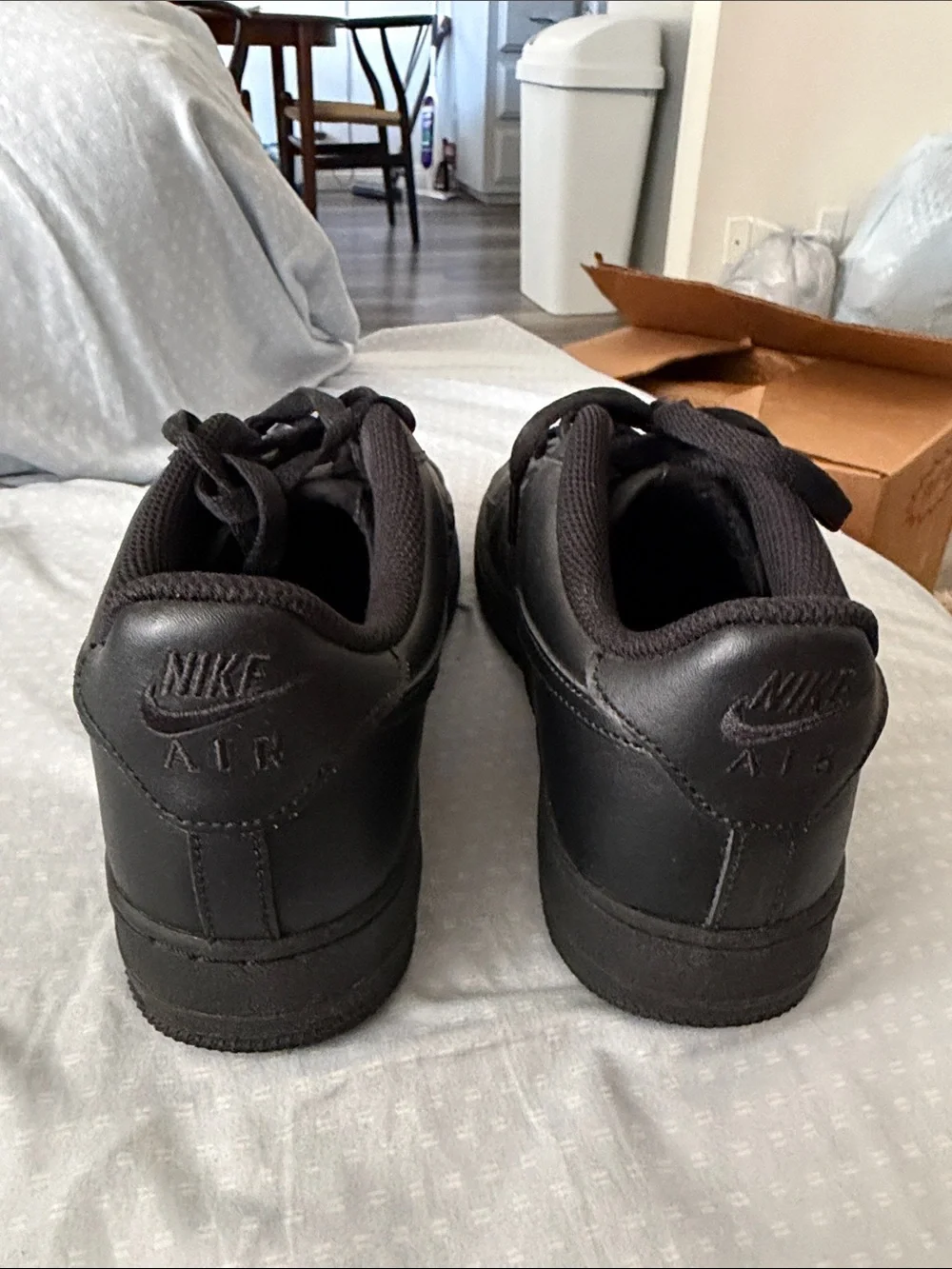 Youth unisex  Black Leather AF1 Lace-Up Sneakers